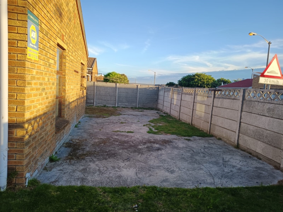 To Let 2 Bedroom Property for Rent in Heather Park Western Cape